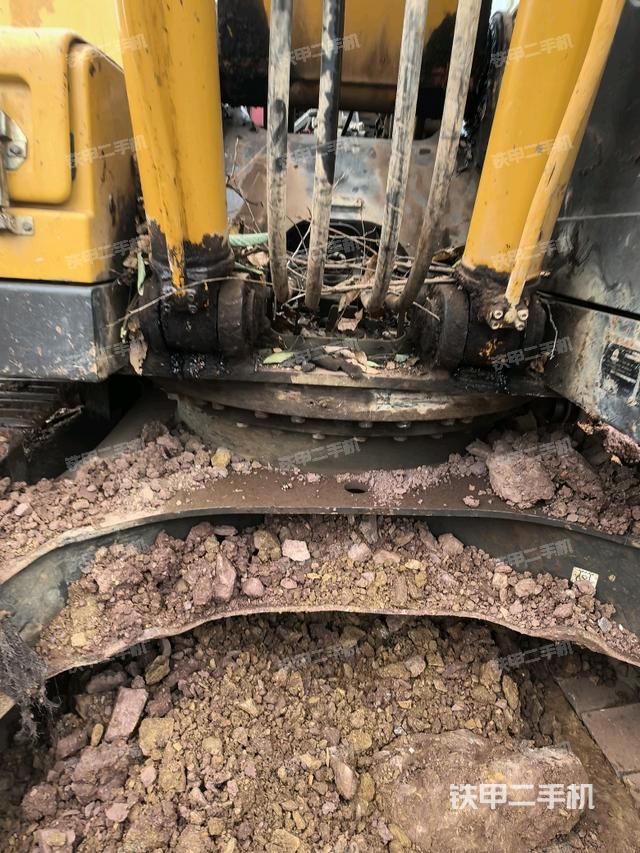 轉盤和下車架正前（工作和回轉裝置）