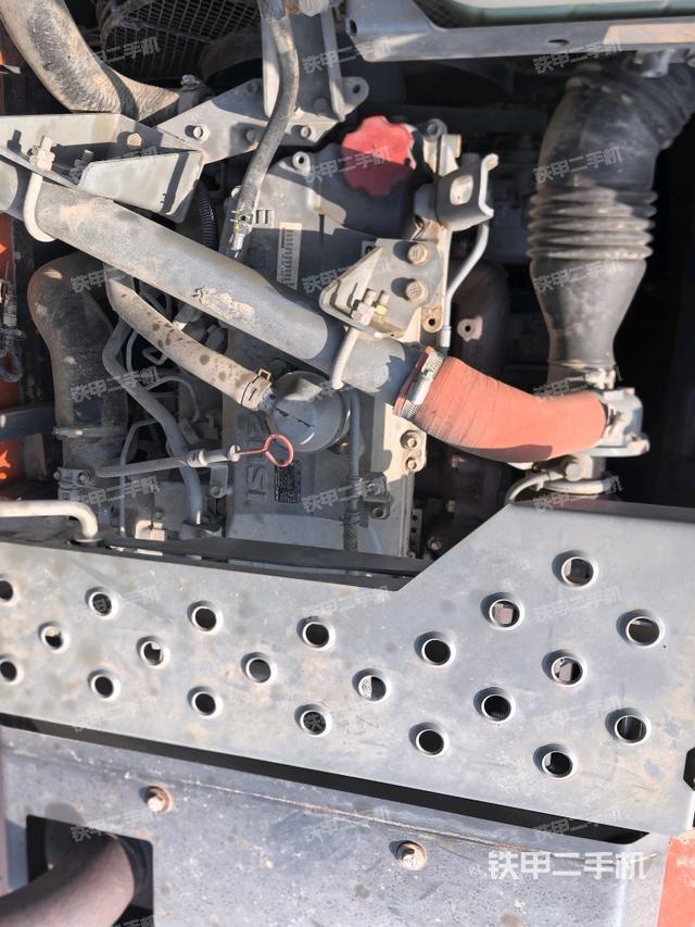 發(fā)動機室(上車部件) 發(fā)動機室(上車部件)