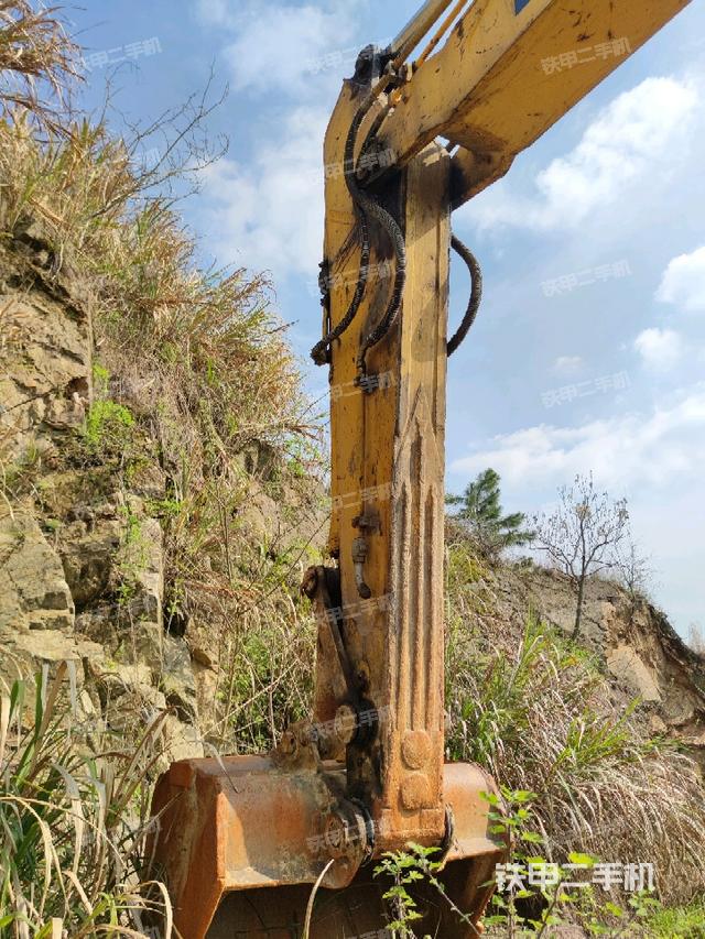 小臂整體左后（工作和回轉裝置）