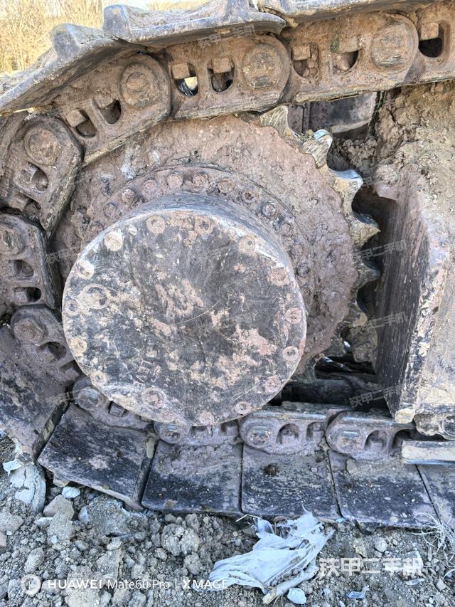 左驅(qū)動(dòng)輪（行走機(jī)構(gòu)）