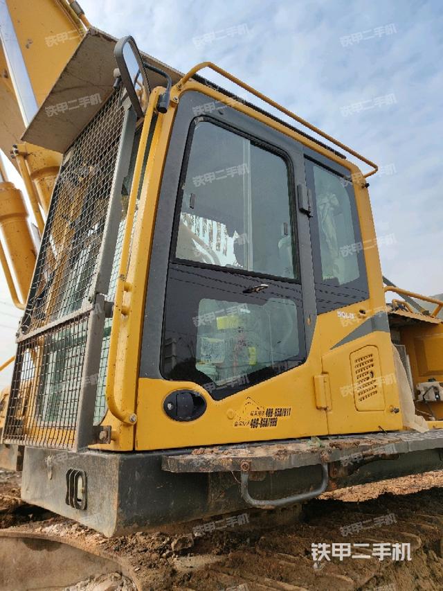 駕駛室左前45度（駕駛室部分）