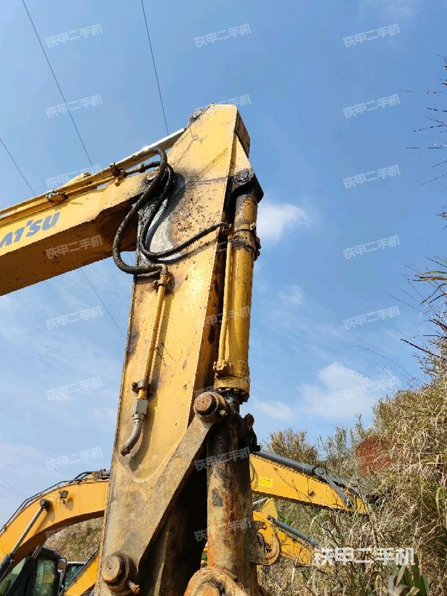 小臂整體右前（工作和回轉裝置）