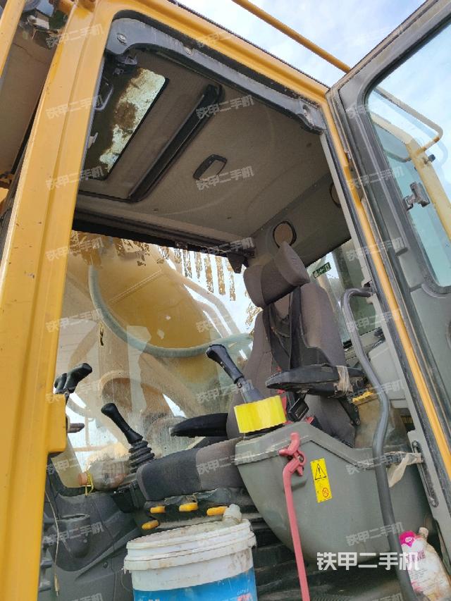 頂棚整體（駕駛室部分）