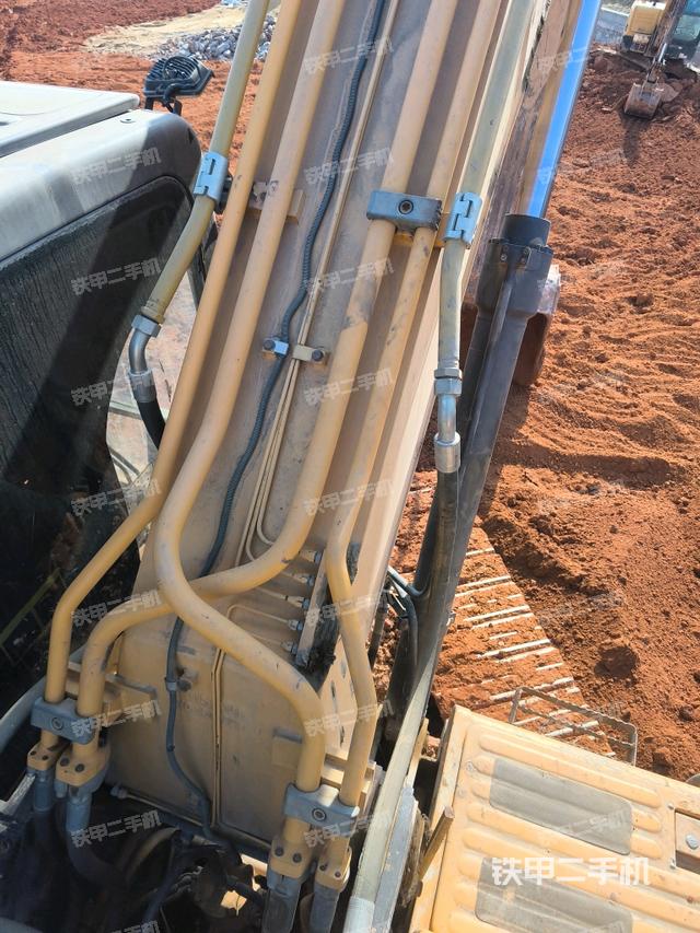 大臂整體?右側(cè)（工作和回轉(zhuǎn)裝置）