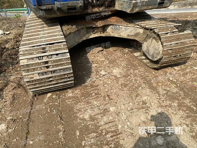 左側(cè)行走馬達蓋板（行走機構(gòu)）