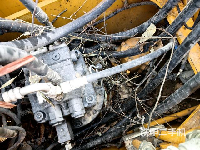 回轉(zhuǎn)馬達(dá)（上車(chē)部件）