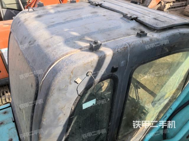 駕駛室頂部俯視(上車部件) 駕駛室頂部俯視(上車部件)