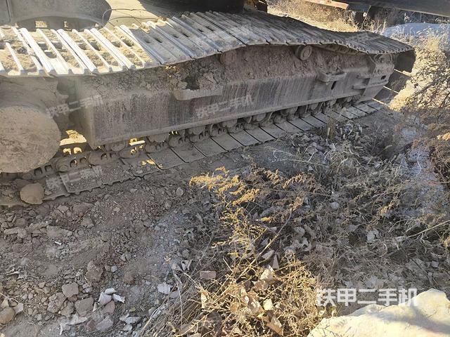 單側(cè)履帶整體（整機(jī)外觀）