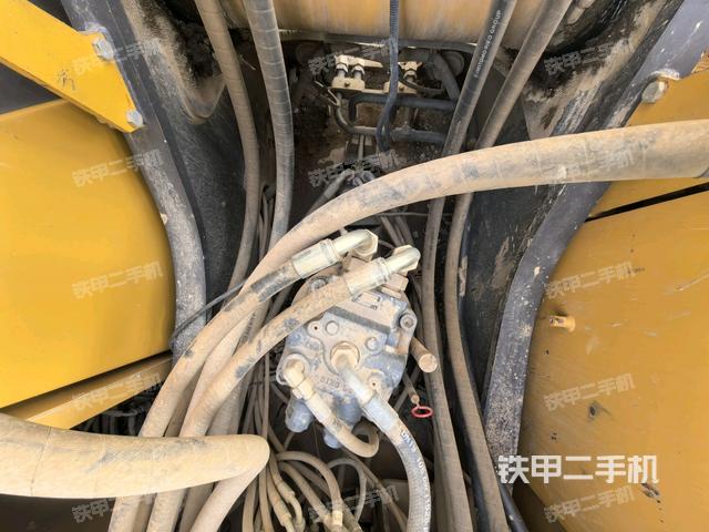 中央回轉(zhuǎn)接頭特寫(上車部件) 中央回轉(zhuǎn)接頭特寫(上車部件)