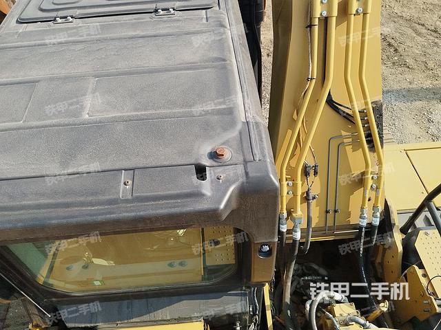 驾驶室顶部（整机外观）