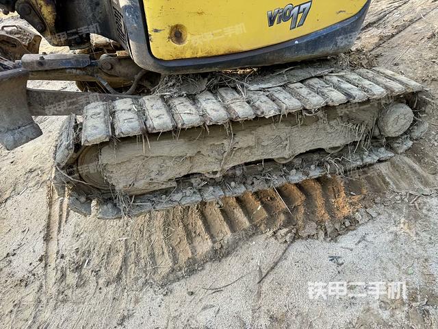 單側履帶整體(整機外觀) 單側履帶整體(整機外觀)