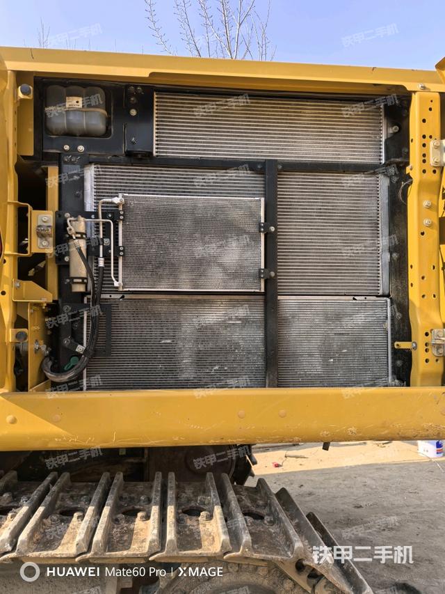 液壓泵斜45?右（大件艙室）