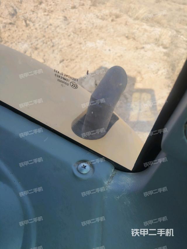 后窗玻璃角標(biāo)（駕駛室部分）