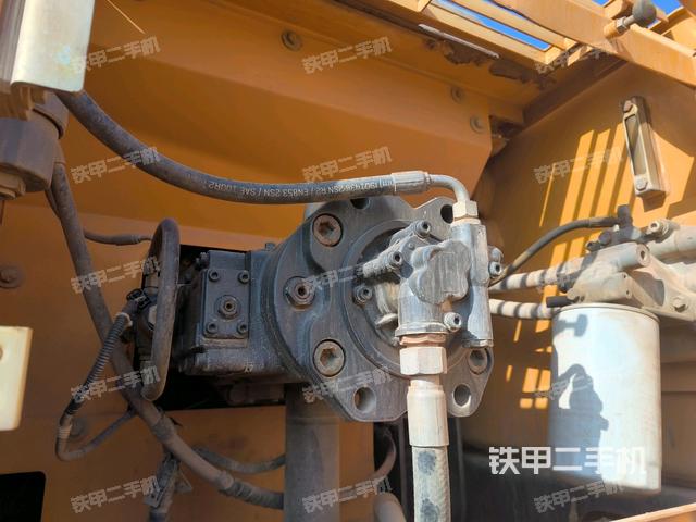 液壓泵斜45?左（大件艙室）