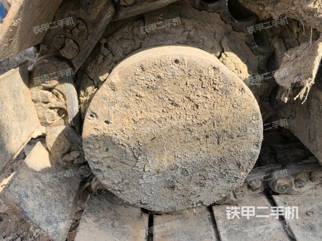 右側(cè)行走馬達蓋板(行走機構(gòu)) 右側(cè)行走馬達蓋板(行走機構(gòu))