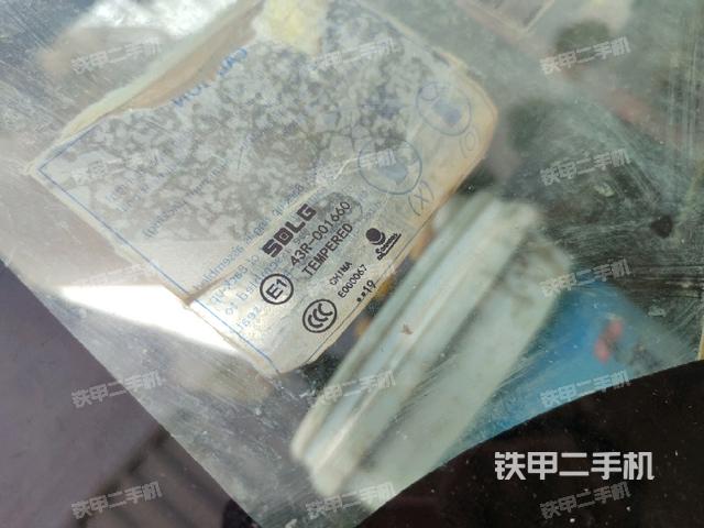 后窗玻璃角標(biāo)（駕駛室部分）