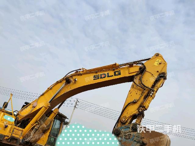 大臂整體?右側(cè)（工作和回轉(zhuǎn)裝置）