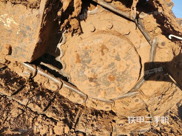 左驅(qū)動(dòng)輪（行走機(jī)構(gòu)）