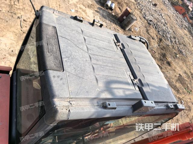 駕駛室頂部俯視(上車部件) 駕駛室頂部俯視(上車部件)