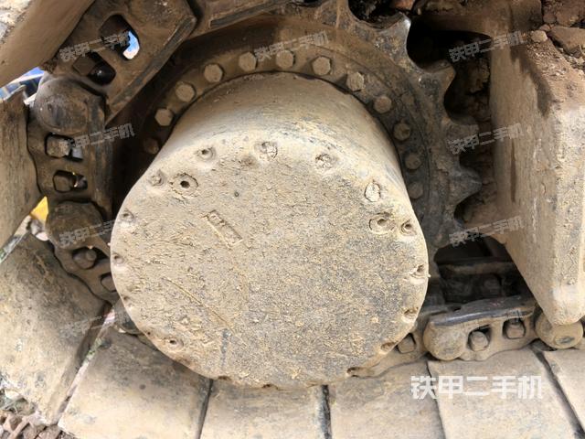 右側(cè)行走馬達蓋板(行走機構(gòu)) 右側(cè)行走馬達蓋板(行走機構(gòu))