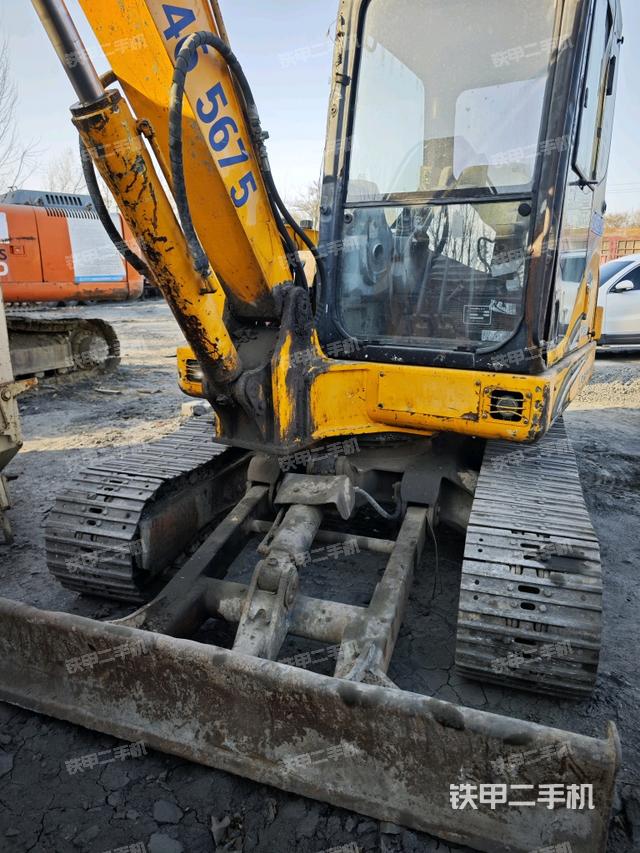 駕駛室頂部（整機(jī)外觀）