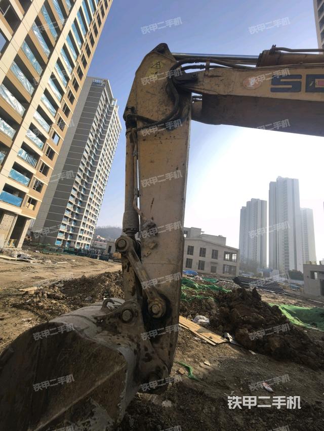 大臂整體?右側(cè)(工作和回轉(zhuǎn)裝置) 大臂整體?右側(cè)(工作和回轉(zhuǎn)裝置)