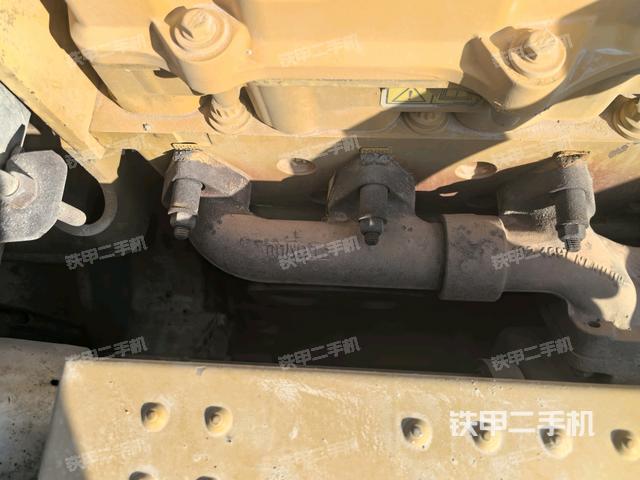 氣門室蓋螺絲特寫(上車部件) 氣門室蓋螺絲特寫(上車部件)