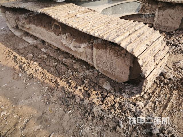 左側(cè)履帶整體?（行走機(jī)構(gòu)）