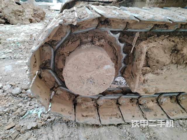 右驱动轮(行走机构) 右驱动轮(行走机构)