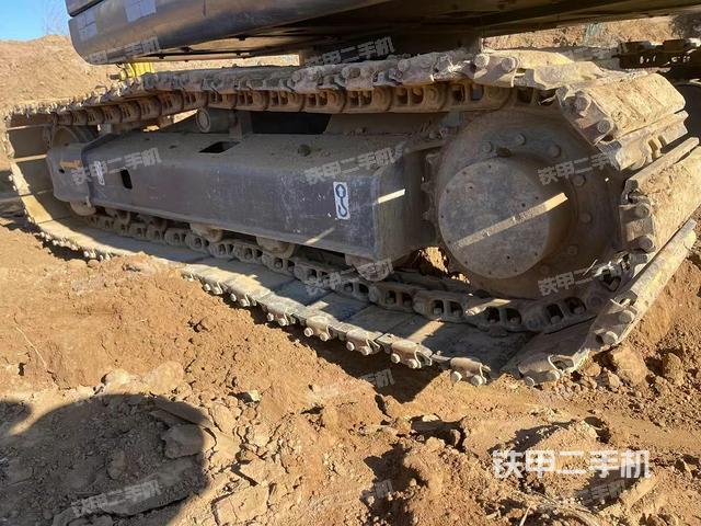 單側(cè)履帶整體（整機(jī)外觀）