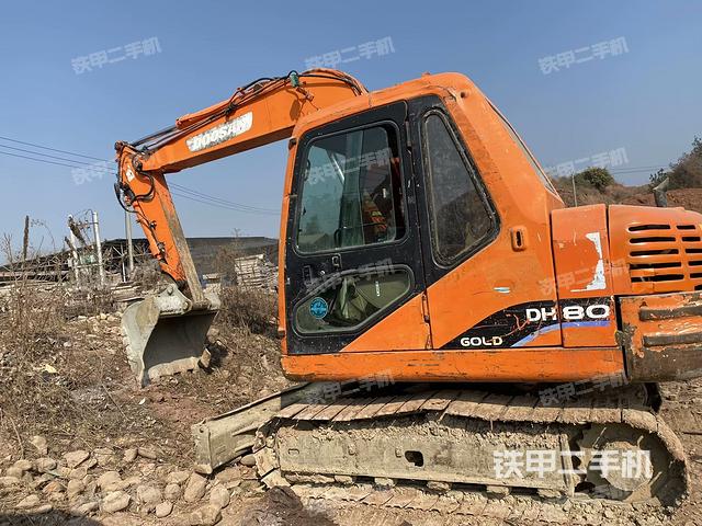 右后45(整機(jī)外觀) 右后45(整機(jī)外觀)