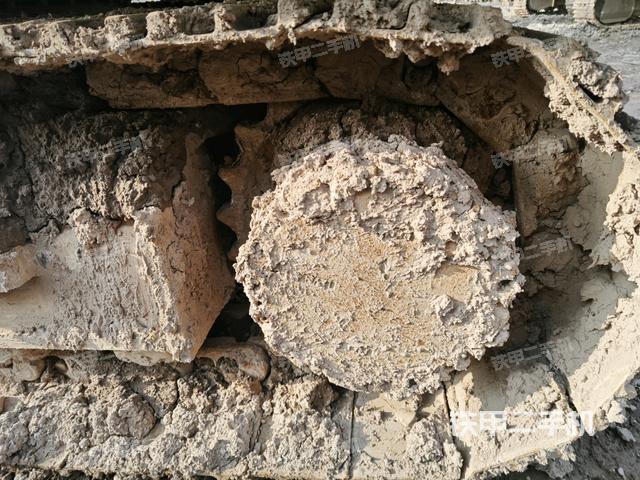 右驅(qū)動(dòng)輪（行走機(jī)構(gòu)）