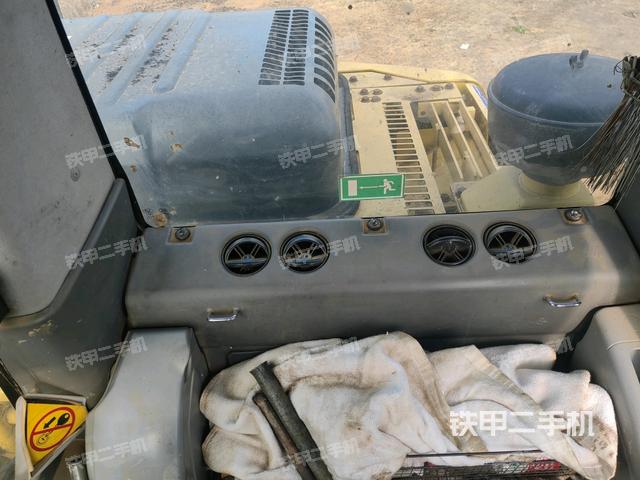 座椅后部（駕駛室部分）