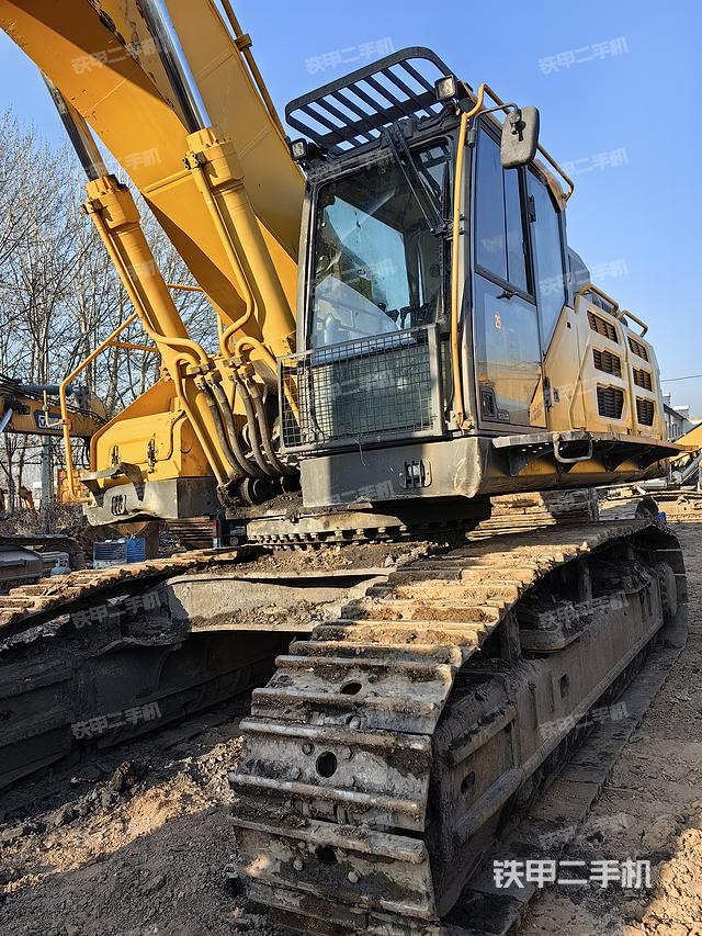 驾驶室整体（整机外观）