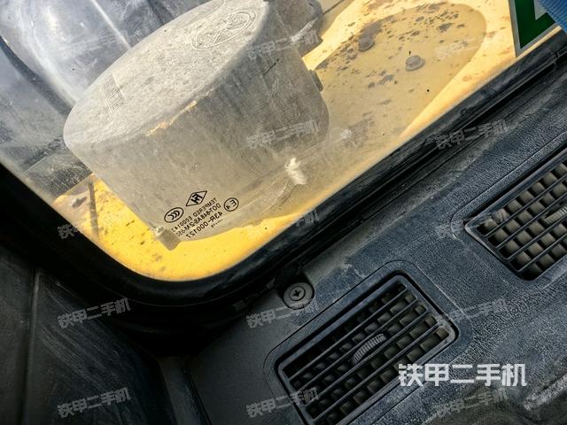 后窗玻璃角標(biāo)（駕駛室部分）