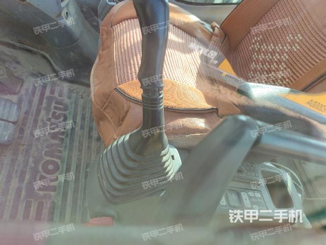 座椅左側控制臺/音響/含左手柄（駕駛室部分）