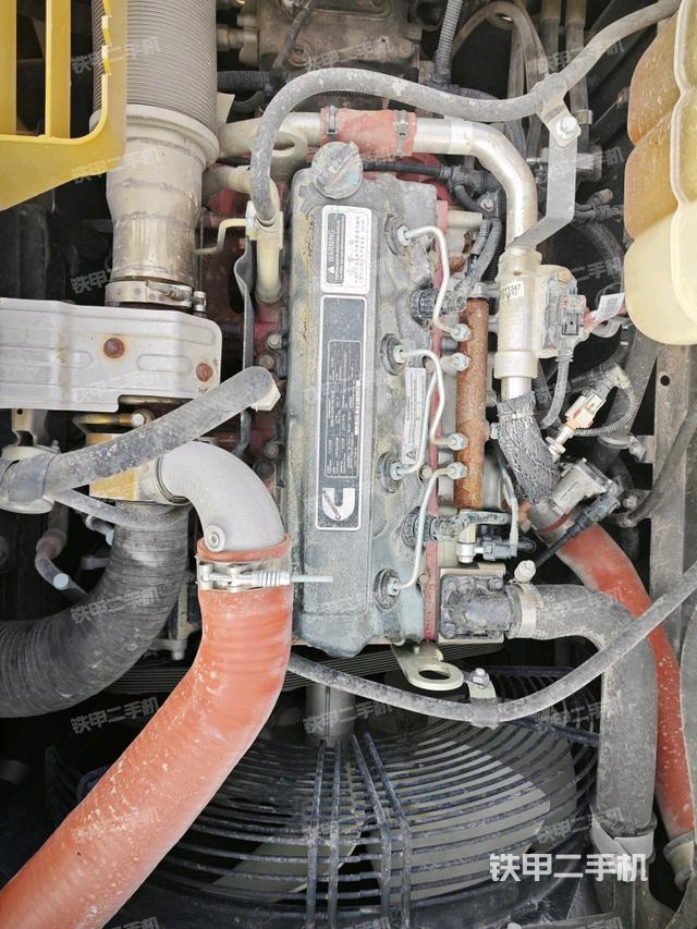 發(fā)動(dòng)機(jī)室（上車部件）