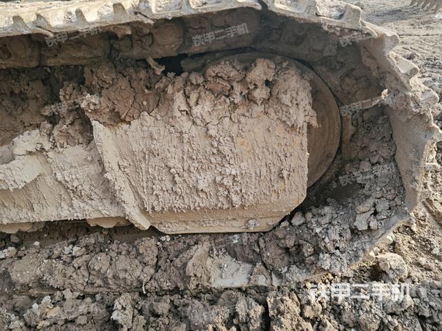 左導(dǎo)向輪（行走機(jī)構(gòu)）