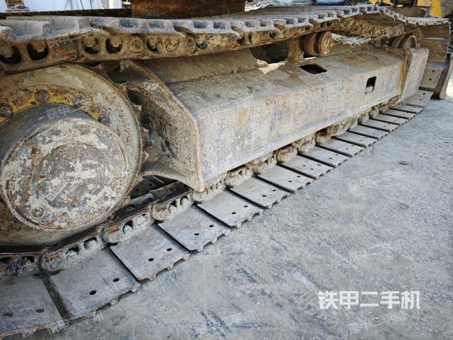 單側履帶整體(整機外觀) 單側履帶整體(整機外觀)