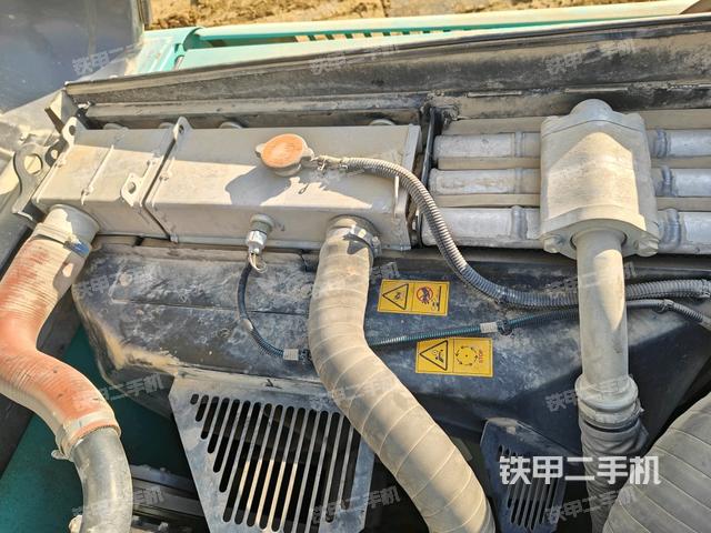 水箱+風(fēng)扇特寫(上車部件) 水箱+風(fēng)扇特寫(上車部件)