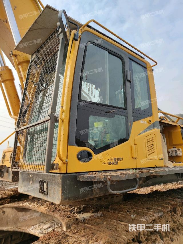 駕駛室正側(cè)（駕駛室部分）