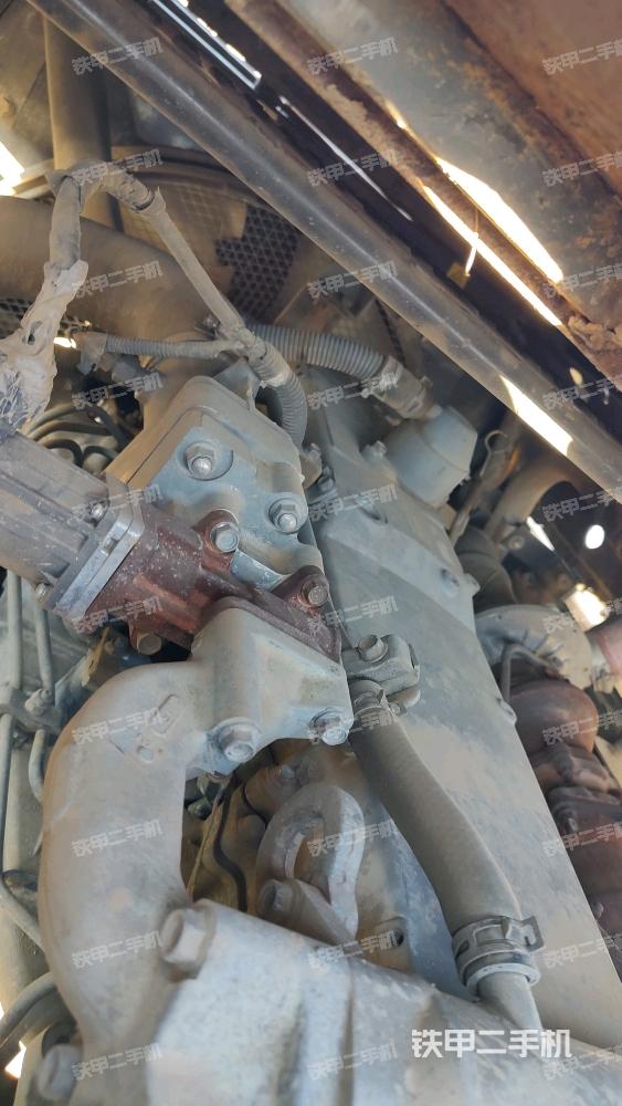 發(fā)動(dòng)機(jī)整體俯視(整機(jī)外觀) 發(fā)動(dòng)機(jī)整體俯視(整機(jī)外觀)