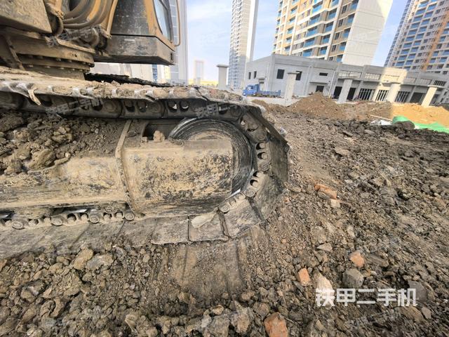 左側(cè)行走馬達(dá)蓋板(行走機(jī)構(gòu)) 左側(cè)行走馬達(dá)蓋板(行走機(jī)構(gòu))