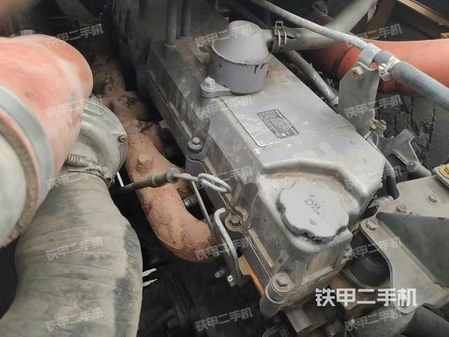 發(fā)動機(jī)整體俯視(整機(jī)外觀) 發(fā)動機(jī)整體俯視(整機(jī)外觀)