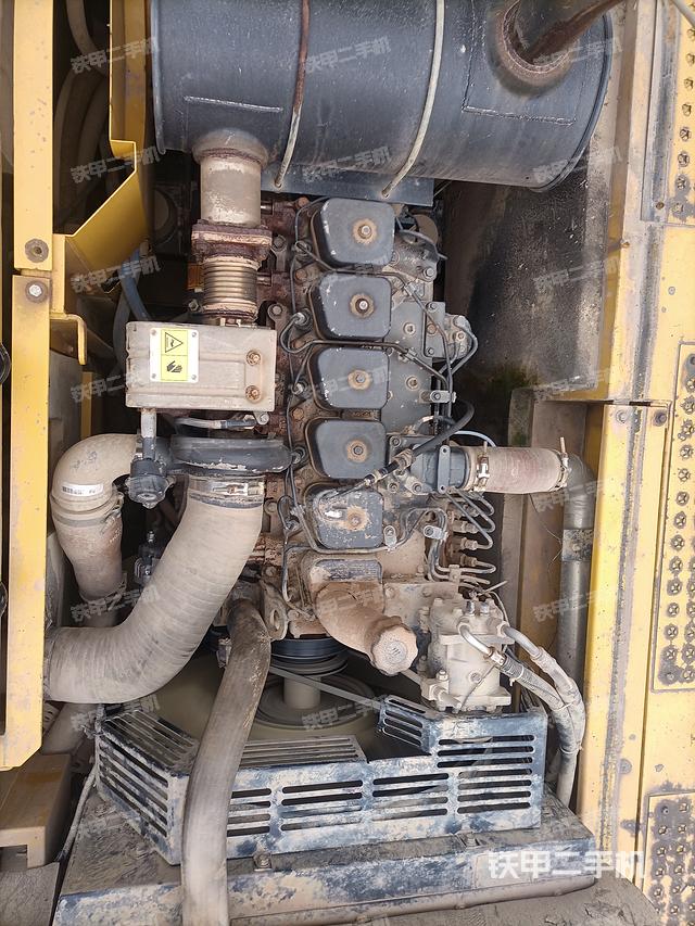 发动机整体俯视（整机外观）