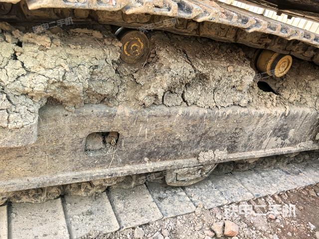 左側(cè)行走馬達蓋板(行走機構(gòu)) 左側(cè)行走馬達蓋板(行走機構(gòu))