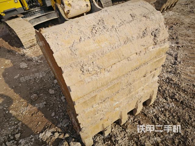 鏟斗45度（工作和回轉(zhuǎn)裝置）