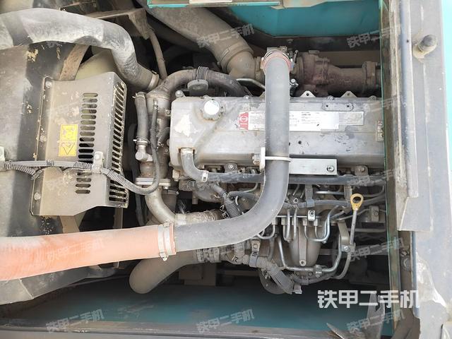 發(fā)動(dòng)機(jī)整體俯視(整機(jī)外觀) 發(fā)動(dòng)機(jī)整體俯視(整機(jī)外觀)