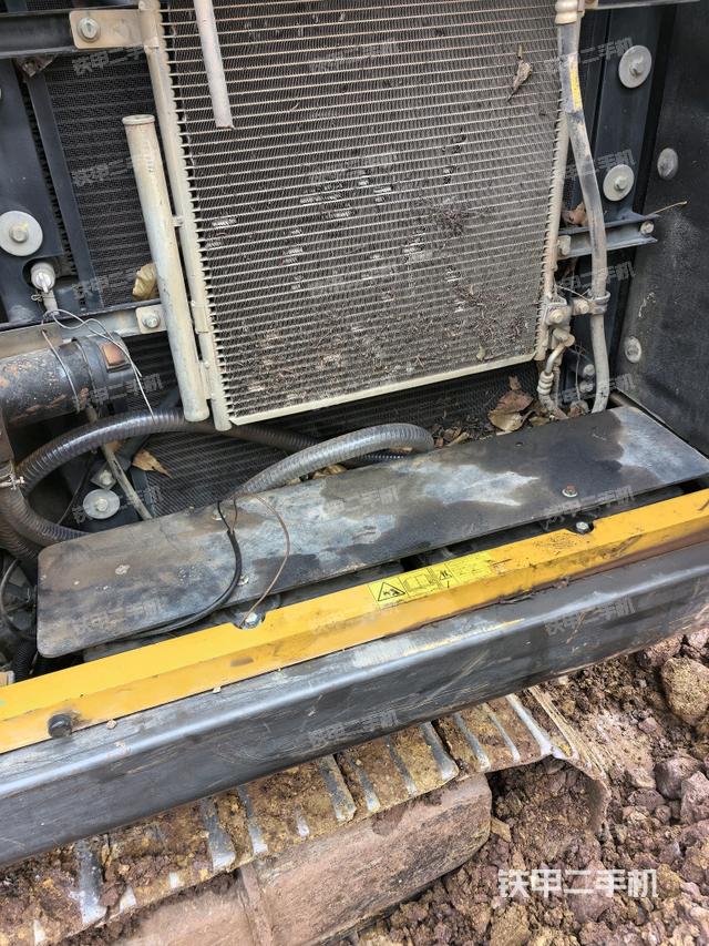 電瓶（大件艙室）