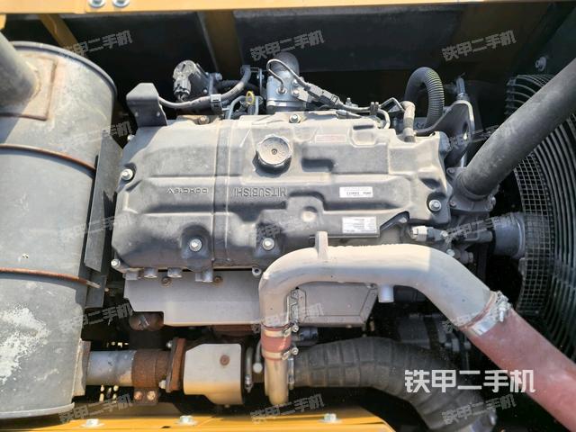 發(fā)動(dòng)機(jī)整體俯視(整機(jī)外觀) 發(fā)動(dòng)機(jī)整體俯視(整機(jī)外觀)